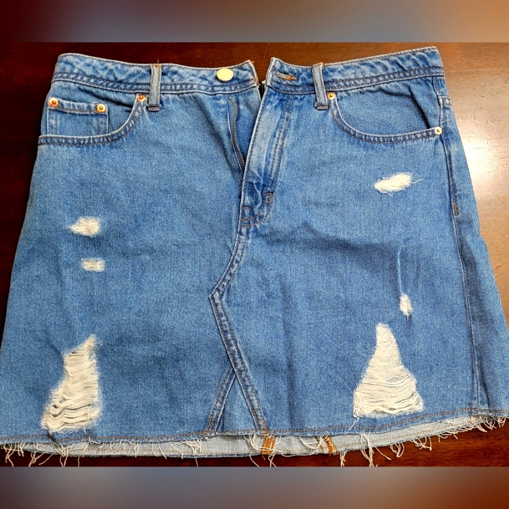 H&M Distressed Denim Skirt. Size 8.